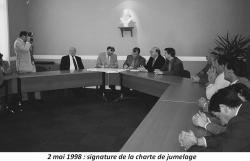 2 5 1998 signature charte jumelage